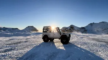 Golden Circle & Glacier: The Saga Tour